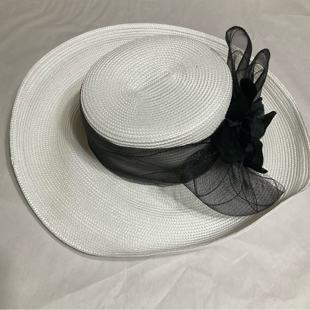 PLAZA Suite New York Brent Wide Brim Floppy Straw Hat White with Black Organza